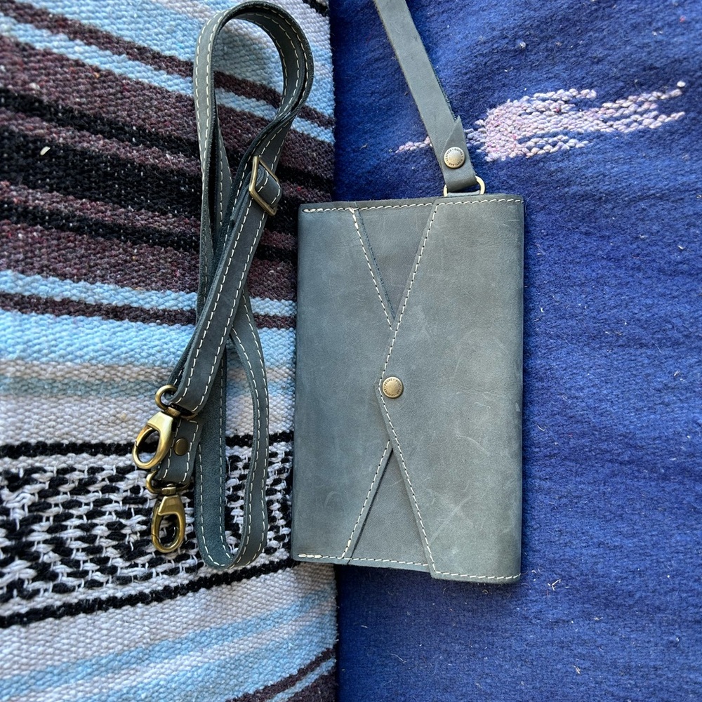 Portland Leather Gray Crossbody Bag